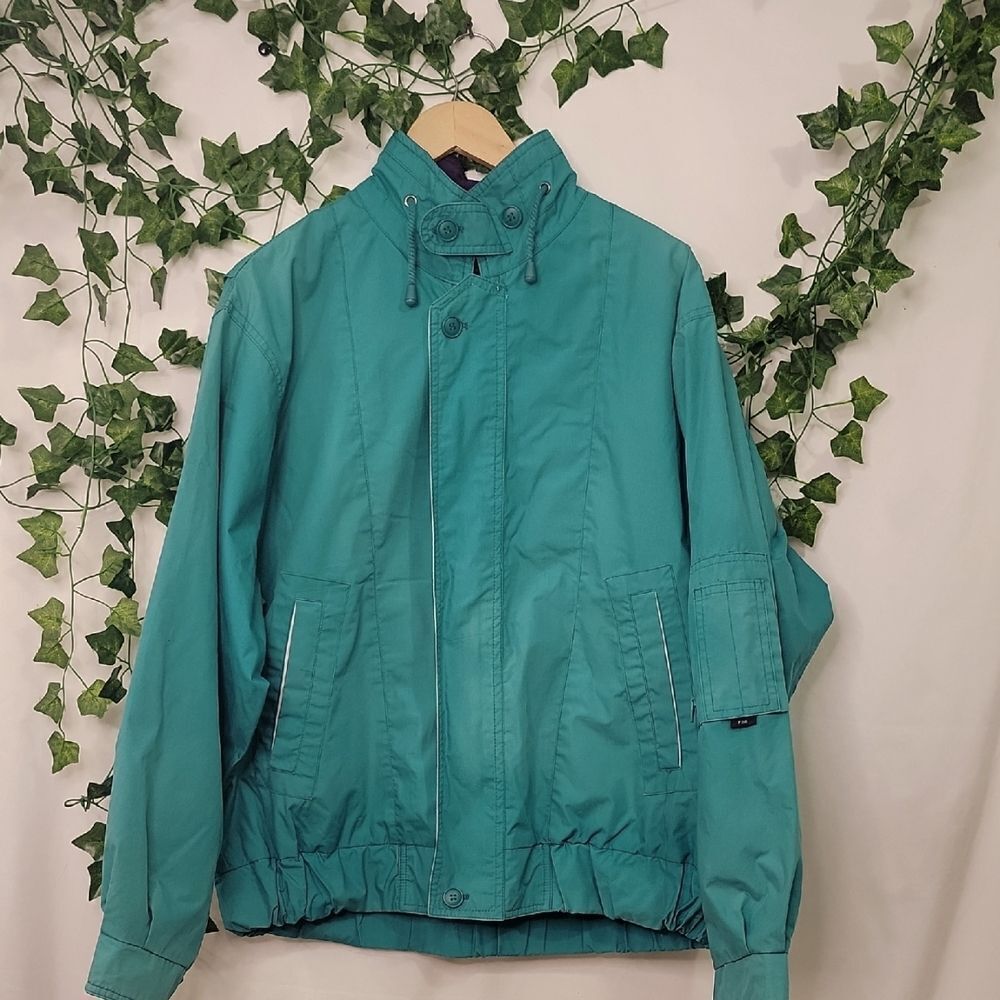 London Fog. Teal Green Windbreaker Lightweight Jacket. Size Medium. Vintage